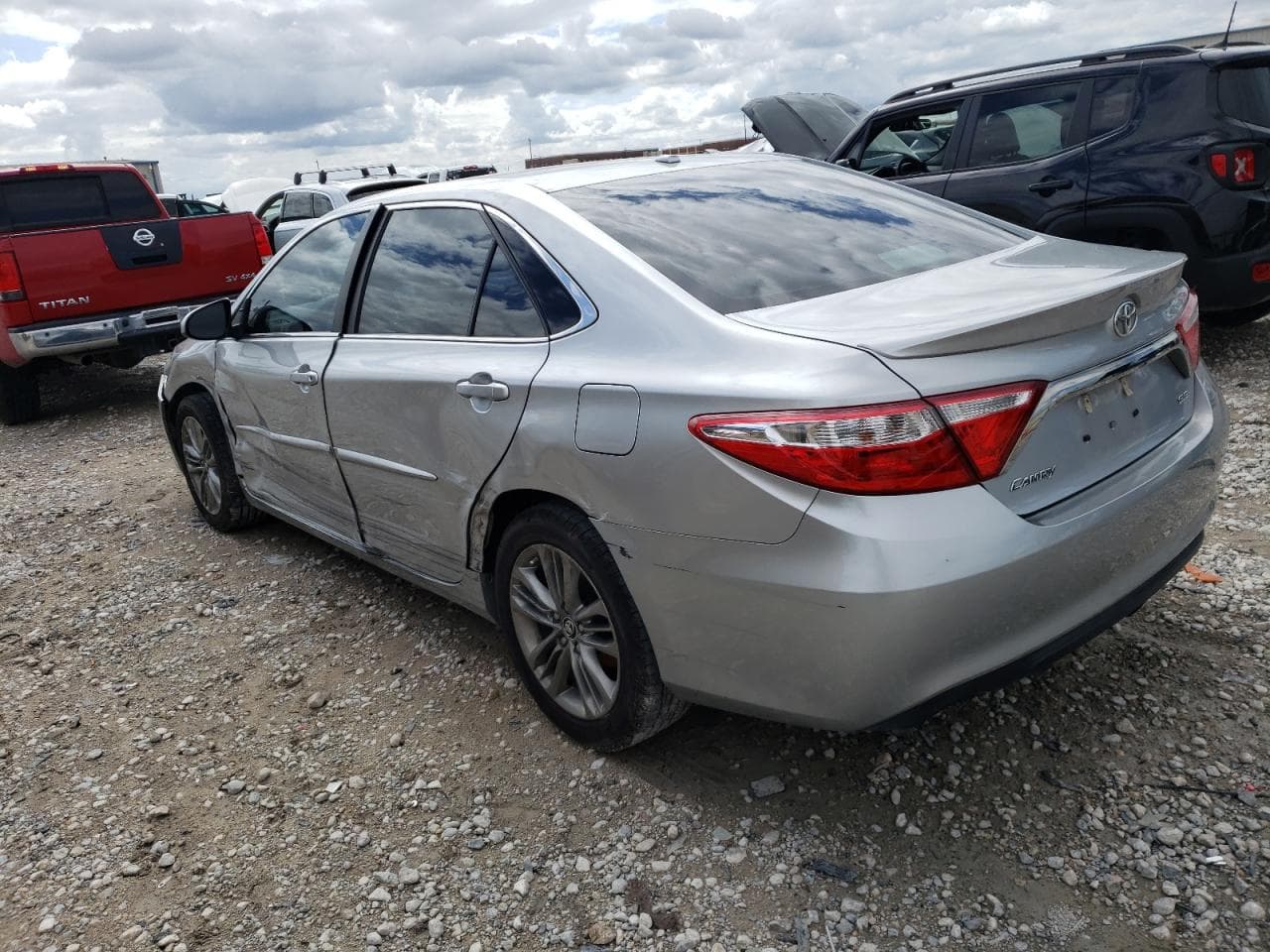 2015 Toyota Camry Se - foto 2