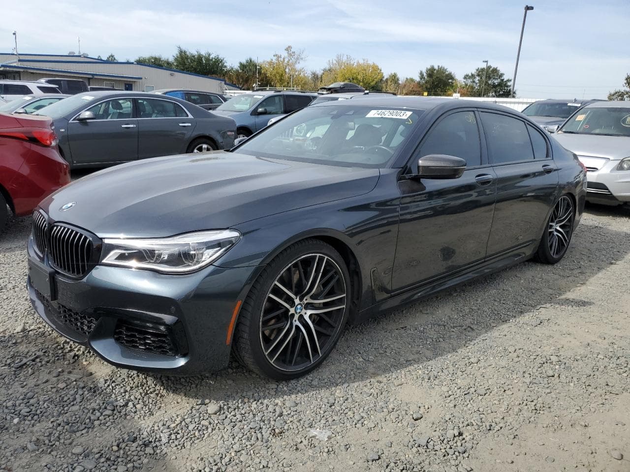 2017 BMW 750 - foto 4