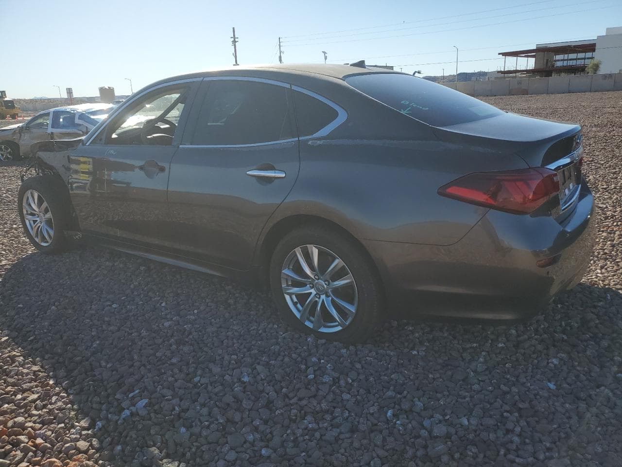2017 Infiniti Q70 3.7 - foto 2