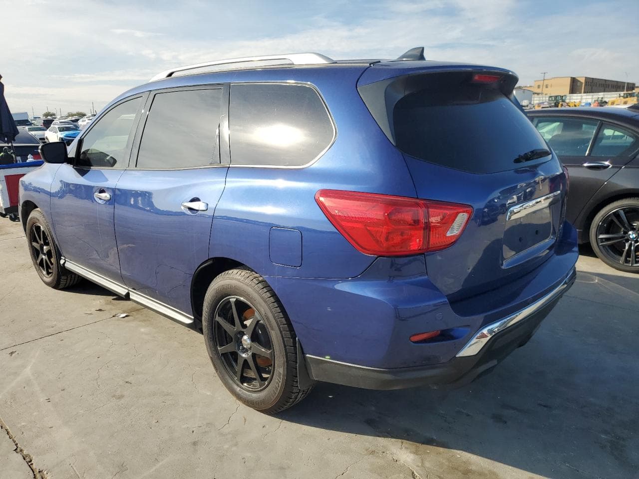 2020 Nissan Pathfinder Platinum - foto 2