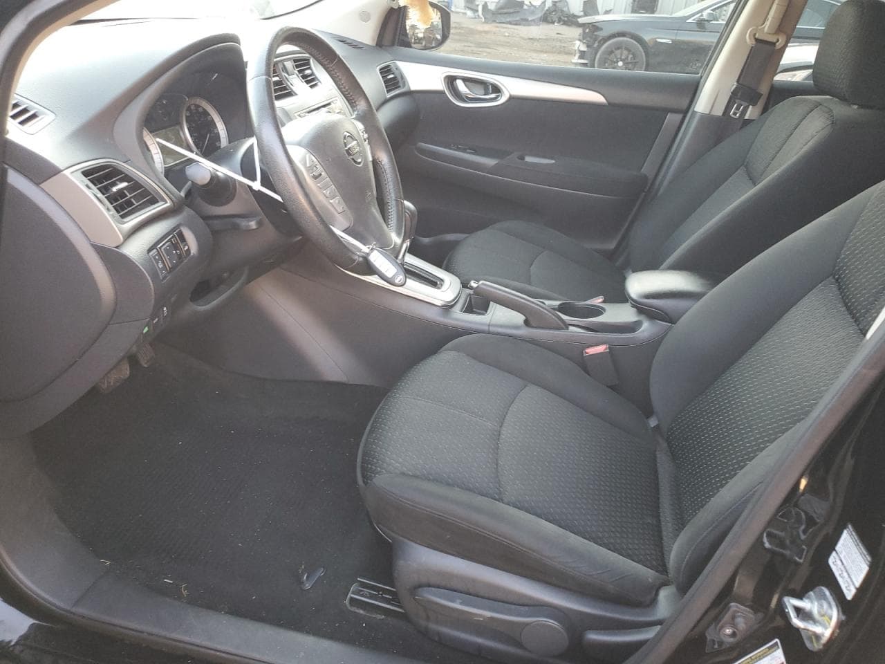 2014 Nissan Sentra S - foto 4