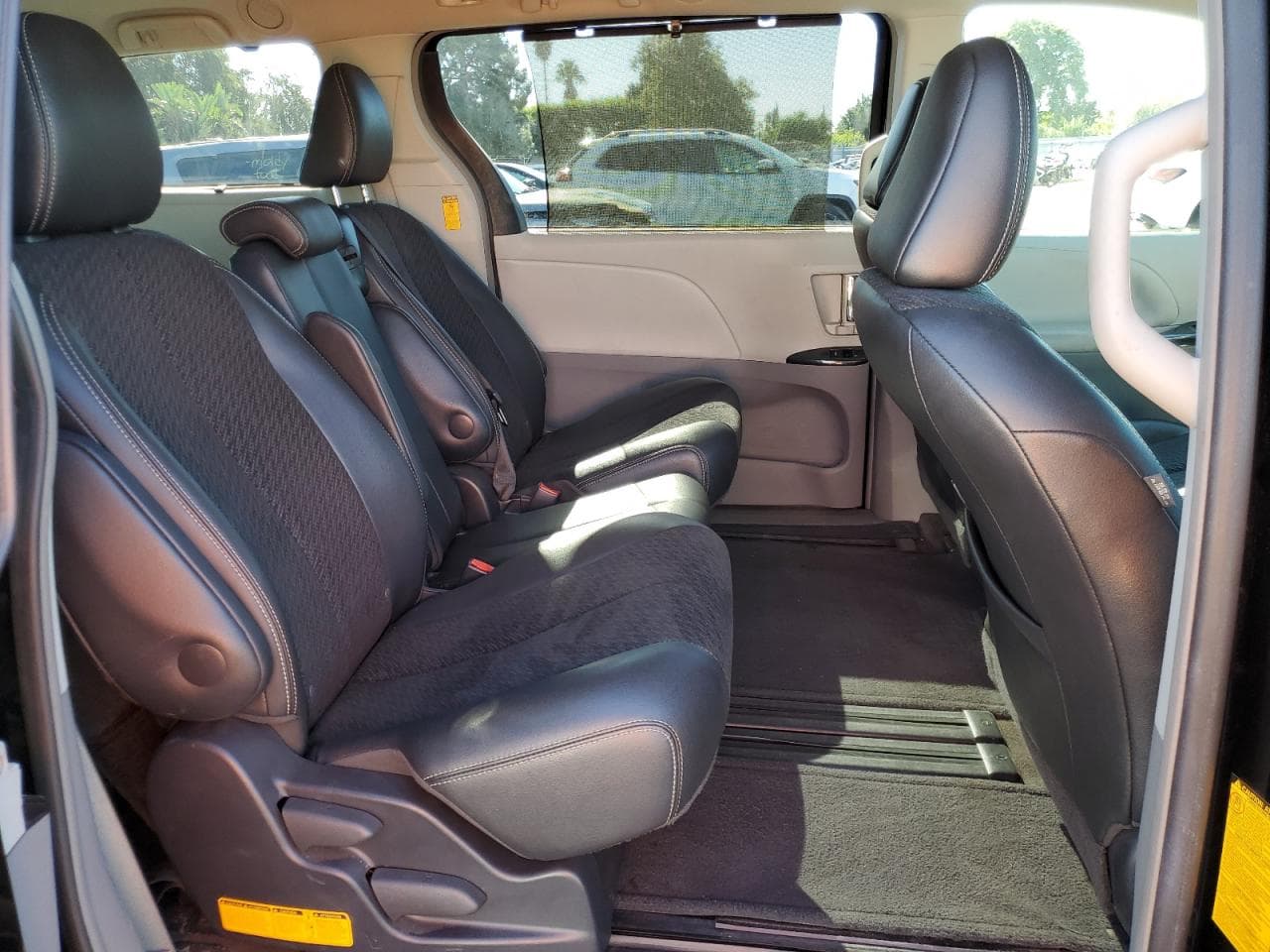 2014 Toyota Sienna Se 8 Passenger - foto 2