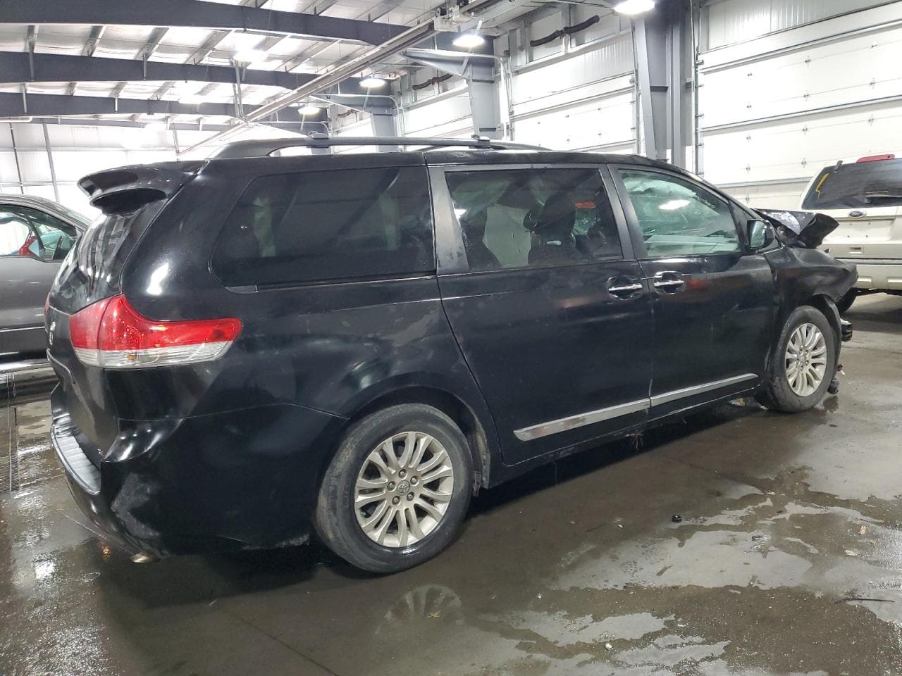 2013 Toyota Sienna Xle - foto 3