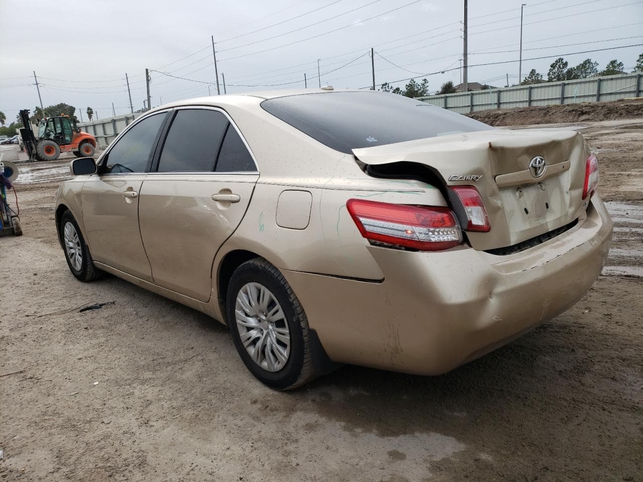 2011 Toyota Camry Base - foto 2